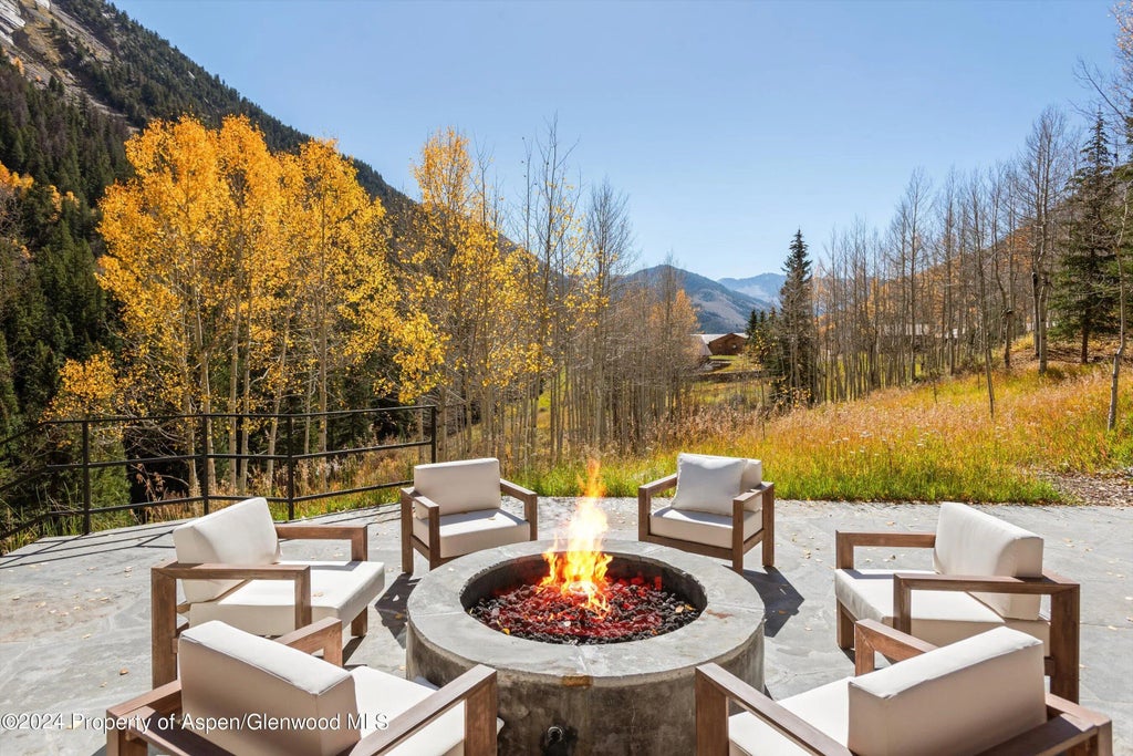 39 of 51 - 9888 Castle Creek Road, Aspen, CO