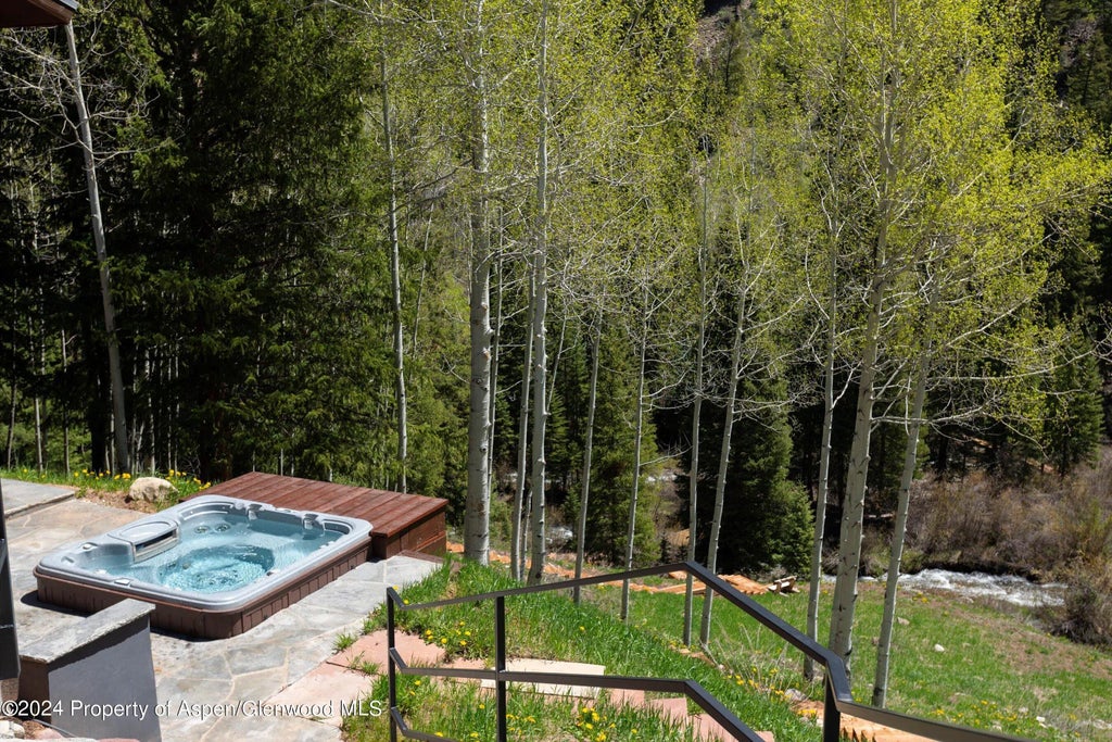 47 of 51 - 9888 Castle Creek Road, Aspen, CO