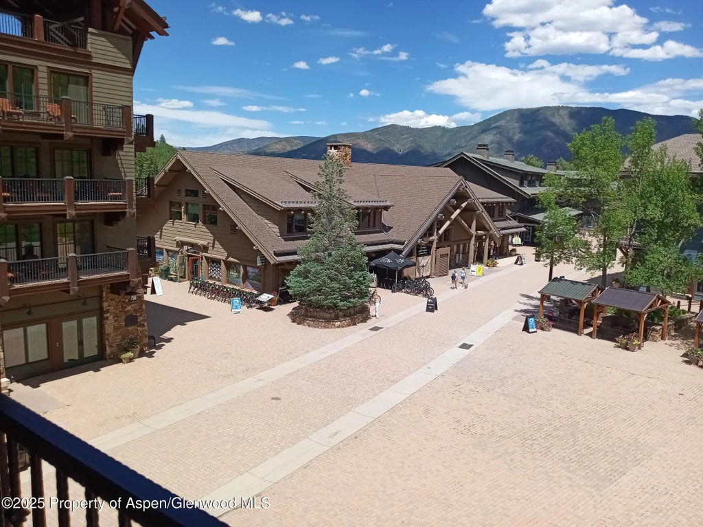 16 of 26 - 0075 Prospector Road Unit 8208 Summer Interest 11, Aspen, CO