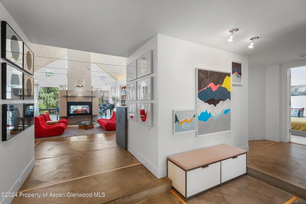 34 of 65 - 1270 Mountain View Drive, Aspen, CO