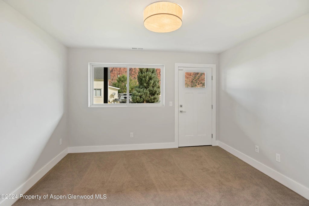 9 of 27 - 1721 Ripple Lane, Glenwood Springs, CO