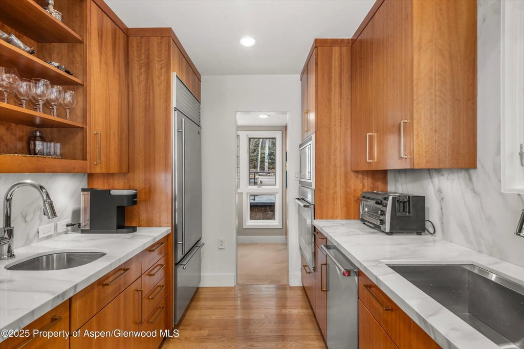 20 of 46 - 262 Eastwood Drive, Aspen, CO