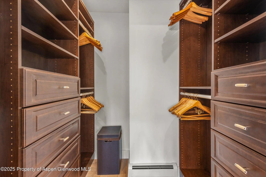 27 of 46 - 262 Eastwood Drive, Aspen, CO