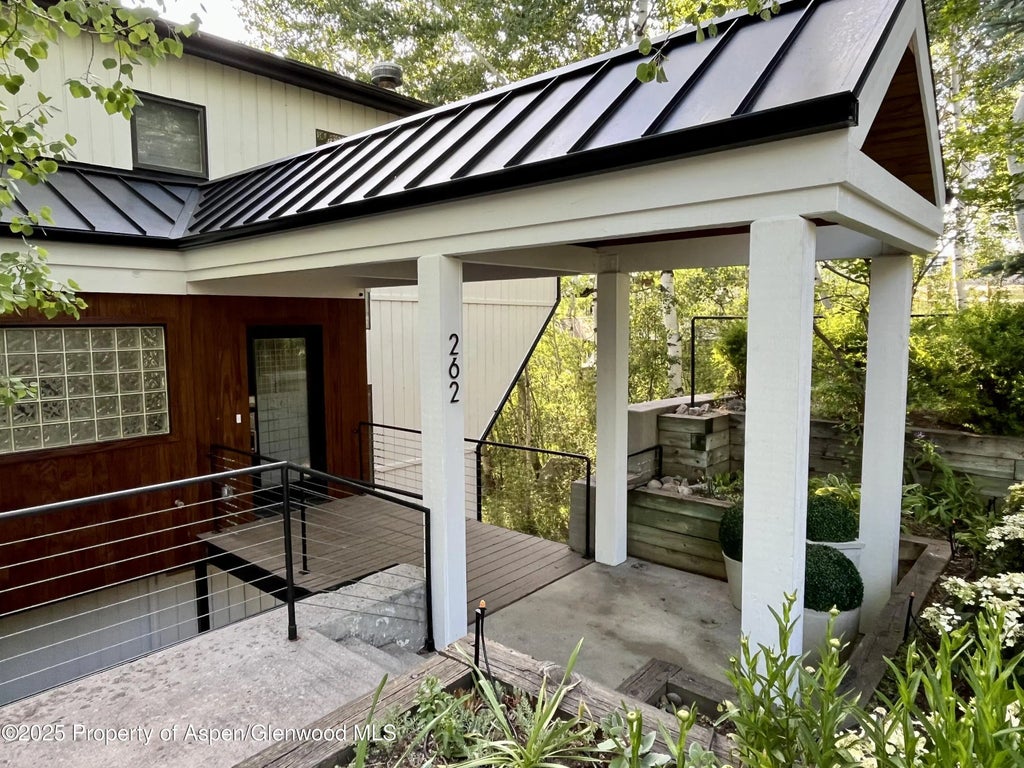 35 of 39 - 262 Eastwood Drive, Aspen, CO