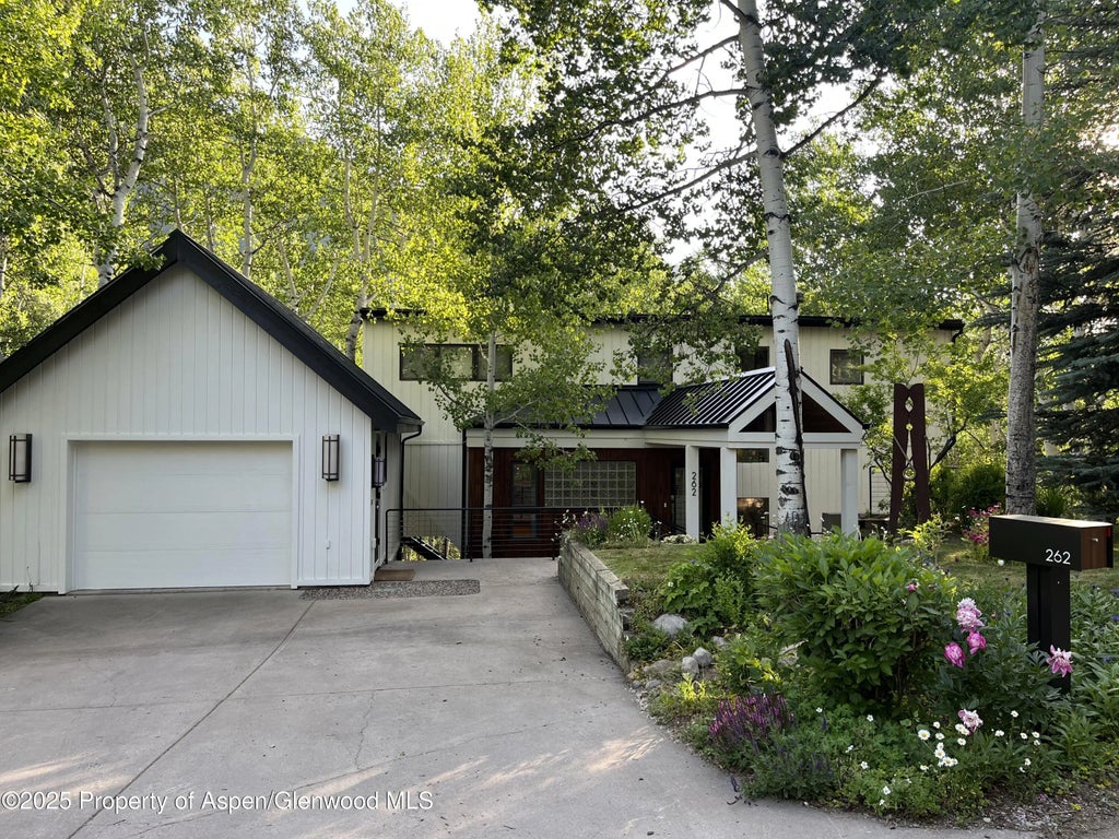 36 of 39 - 262 Eastwood Drive, Aspen, CO