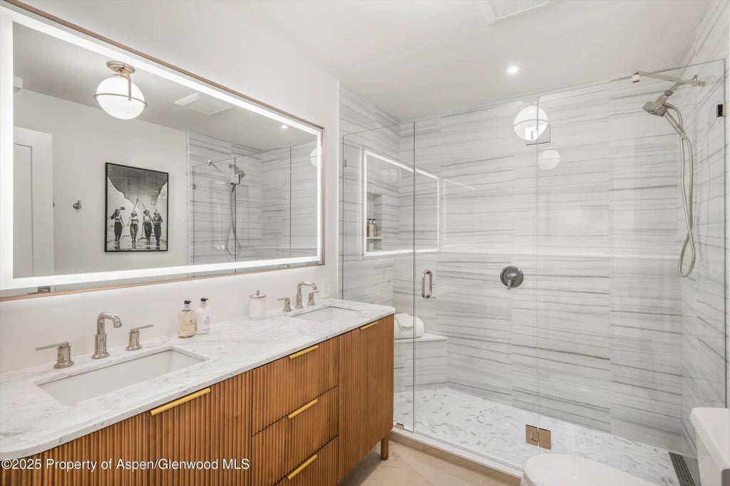 37 of 46 - 262 Eastwood Drive, Aspen, CO