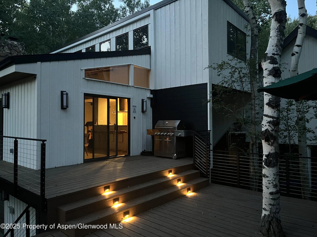 4 of 39 - 262 Eastwood Drive, Aspen, CO