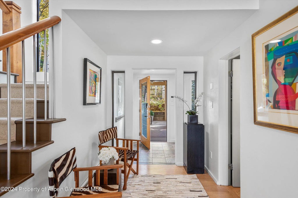 7 of 39 - 262 Eastwood Drive, Aspen, CO