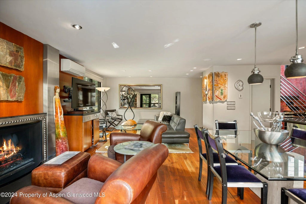 6 of 27 - 650 S Monarch Street 9, Aspen, CO