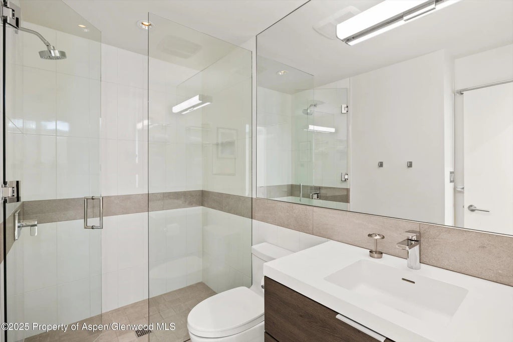 15 of 30 - 124 E Durant Avenue 6, Aspen, CO