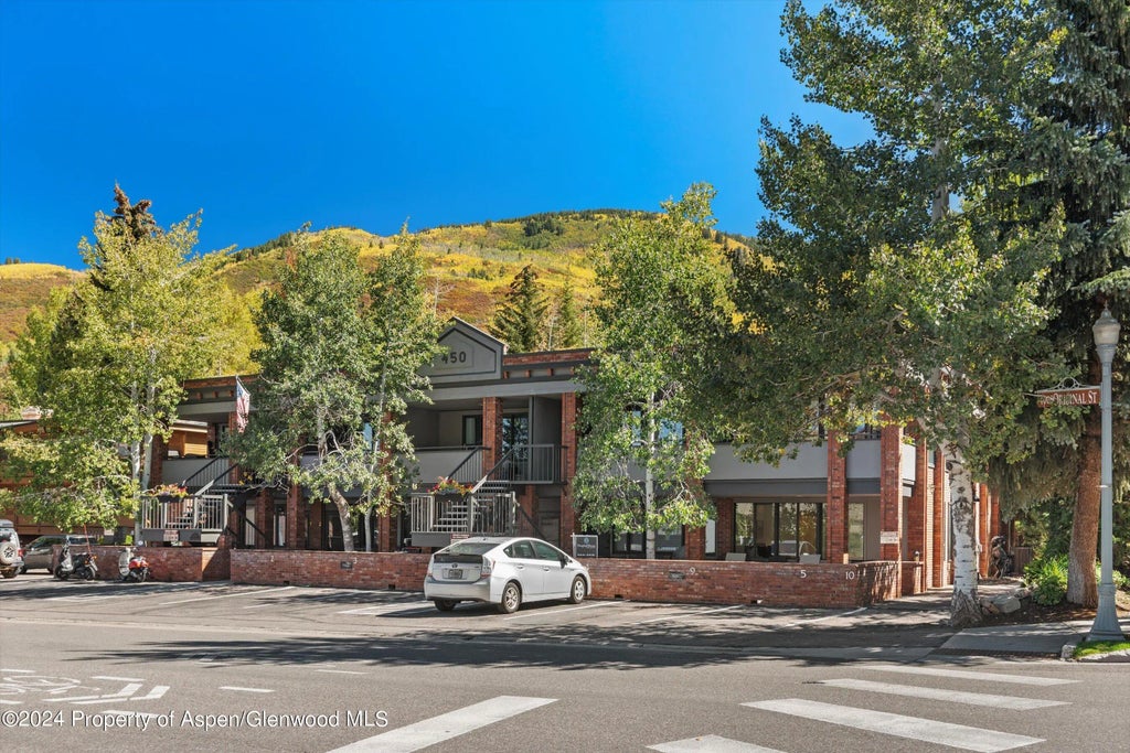 31 of 32 - 450 S Original Street 5&10, Aspen, CO