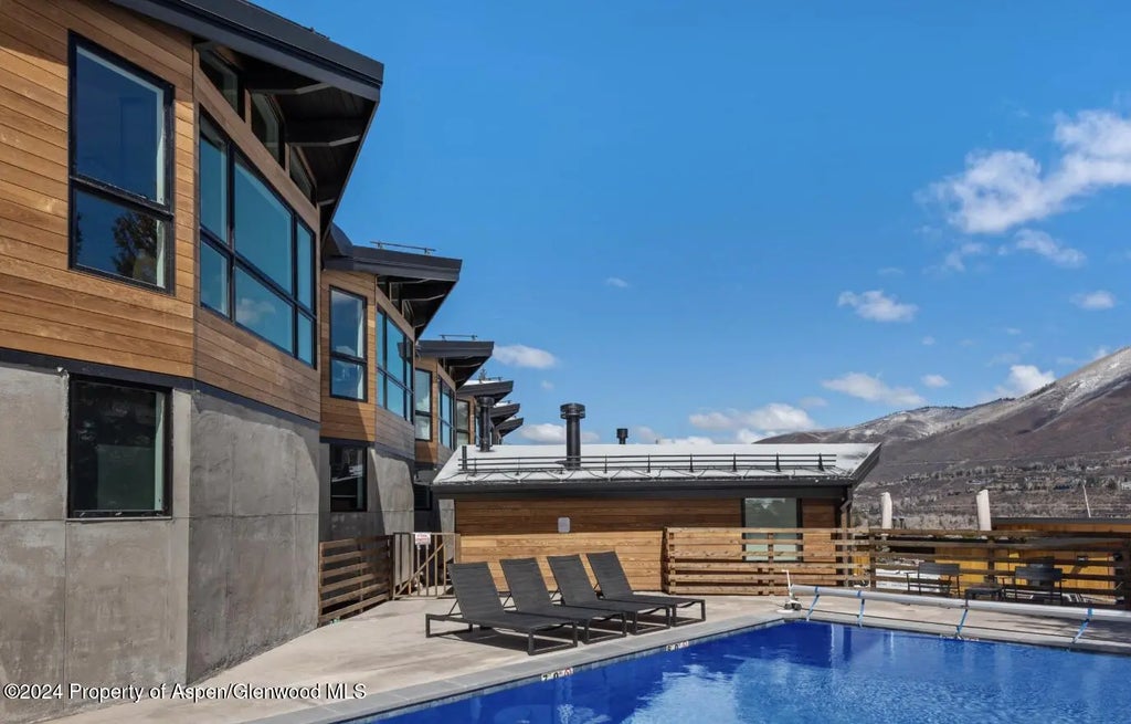 25 of 26 - 809 S Aspen Street #1, Aspen, CO