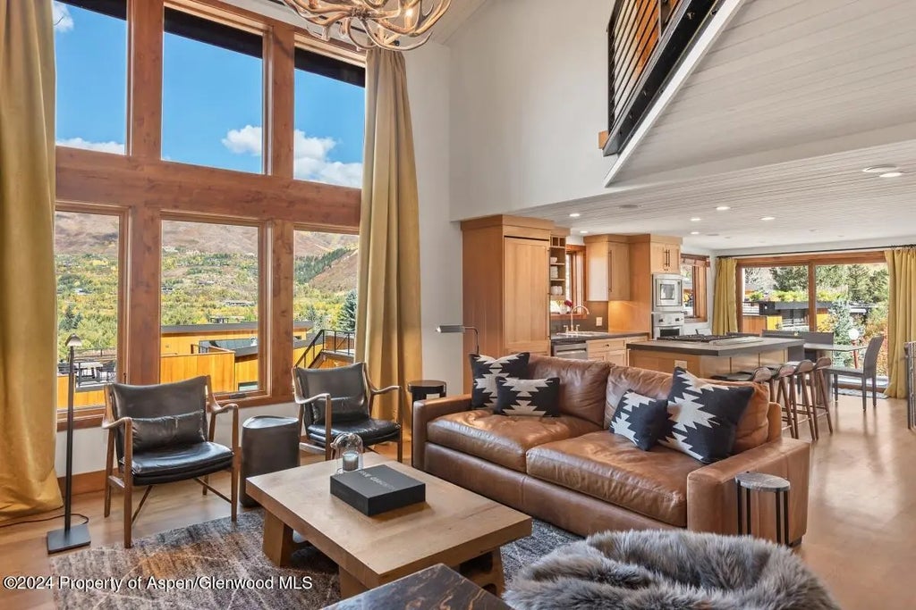 4 of 26 - 809 S Aspen Street #1, Aspen, CO