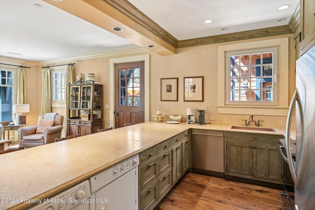 31 of 37 - 200 Jalanda Lane, Aspen, CO