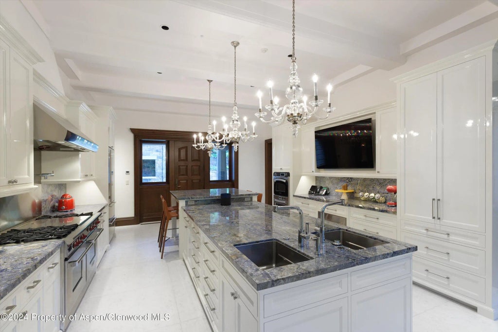 17 of 54 - 41 Popcorn Lane, Aspen, CO