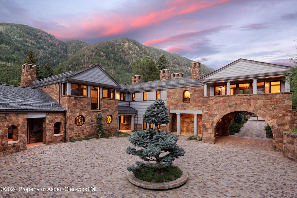 3 of 54 - 41 Popcorn Lane, Aspen, CO