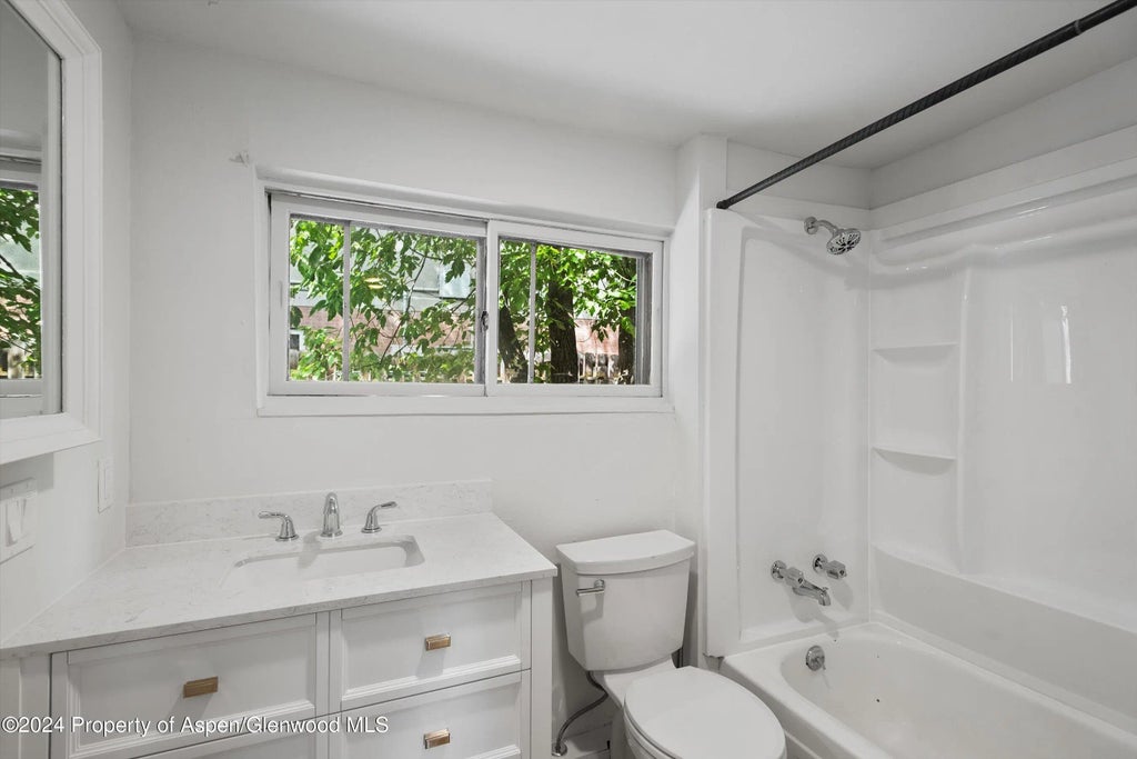 18 of 24 - 610 Colorado Avenue, Carbondale, CO