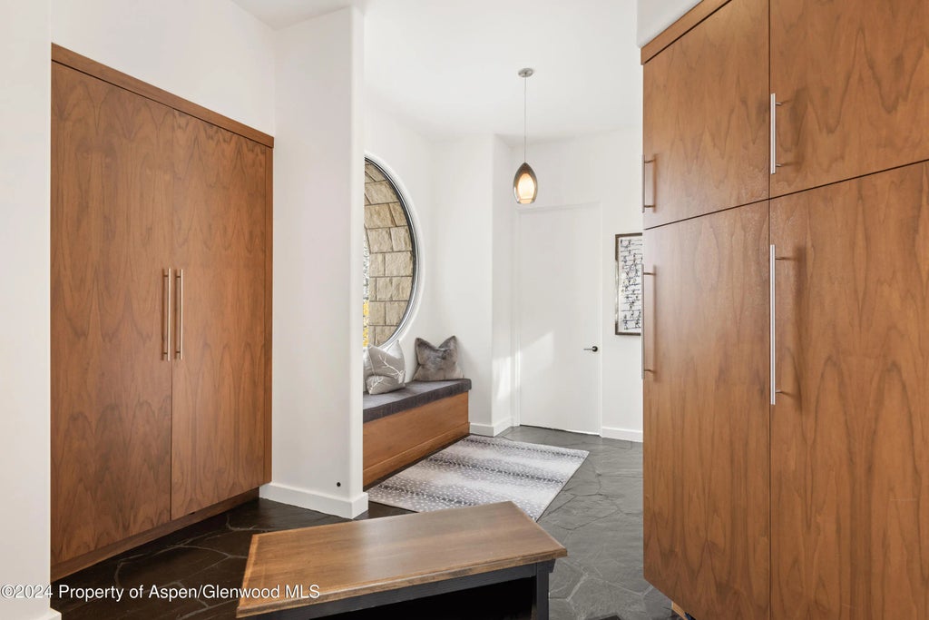 24 of 44 - 189 Aspen Way, Snowmass Village, CO