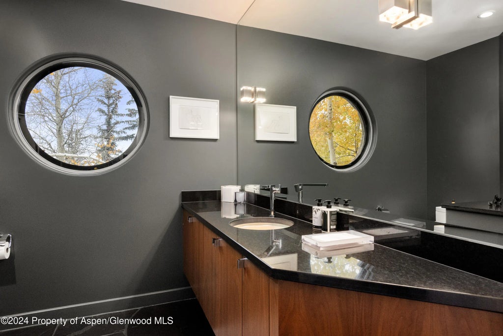 28 of 44 - 189 Aspen Way, Snowmass Village, CO