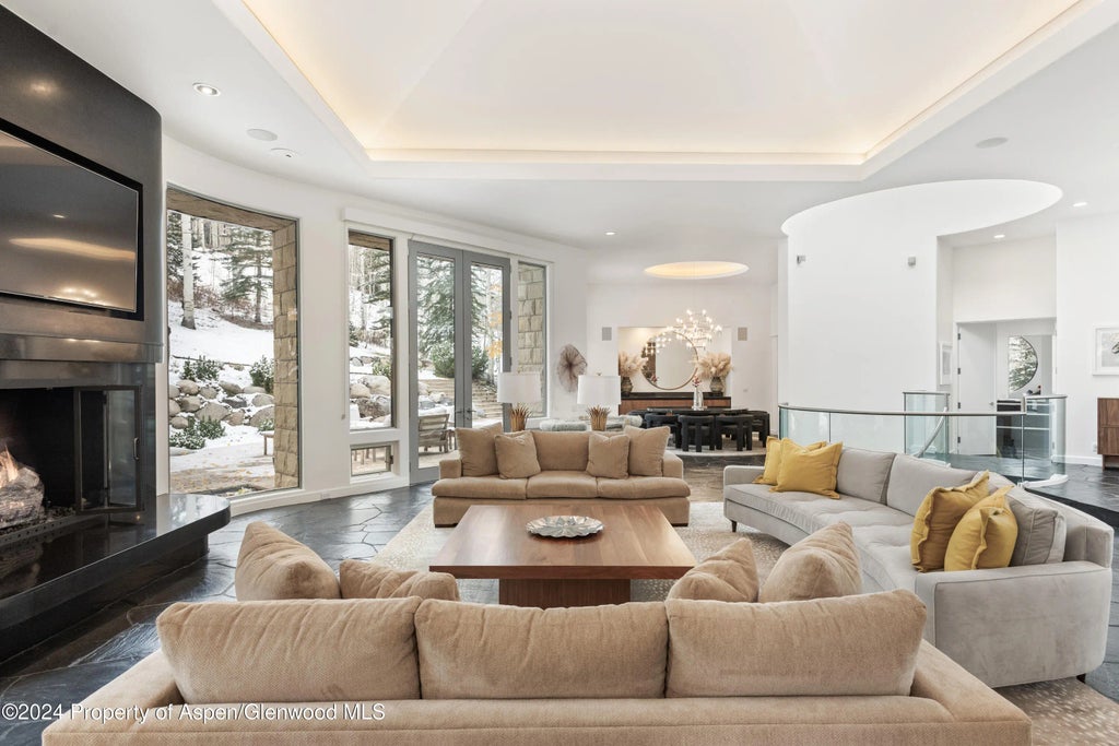 7 of 44 - 189 Aspen Way, Snowmass Village, CO