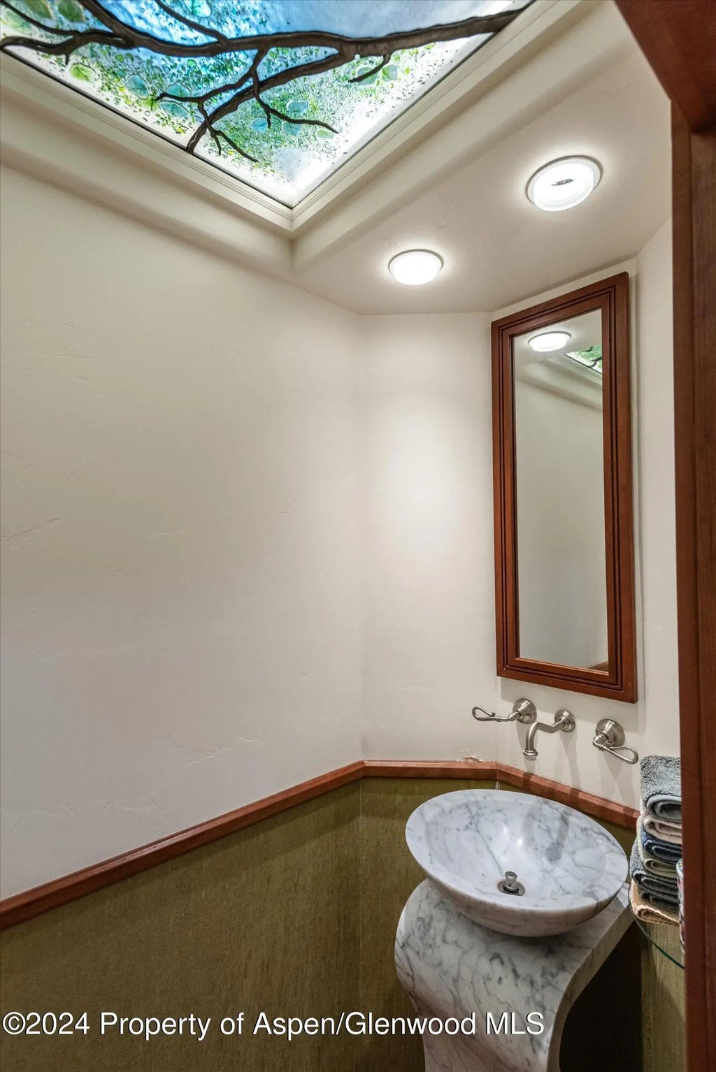 27 of 49 - 335 Hall Drive, Aspen, CO