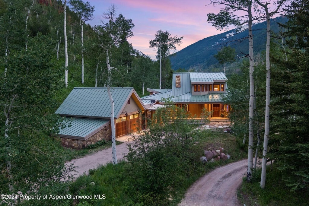 4 of 49 - 335 Hall Drive, Aspen, CO