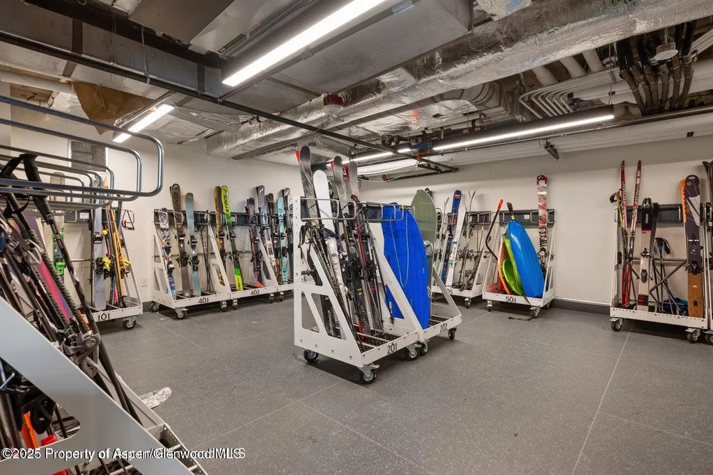 23 of 51 - 180 Wood Road 404, Snowmass Village, CO