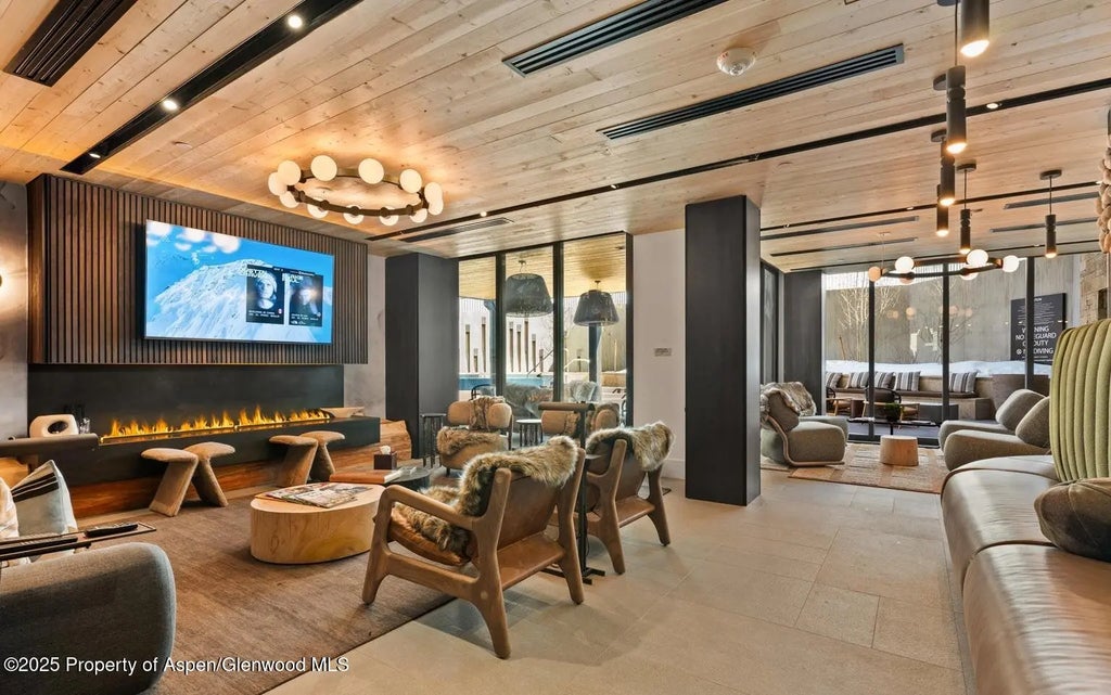 36 of 51 - 180 Wood Road 404, Snowmass Village, CO