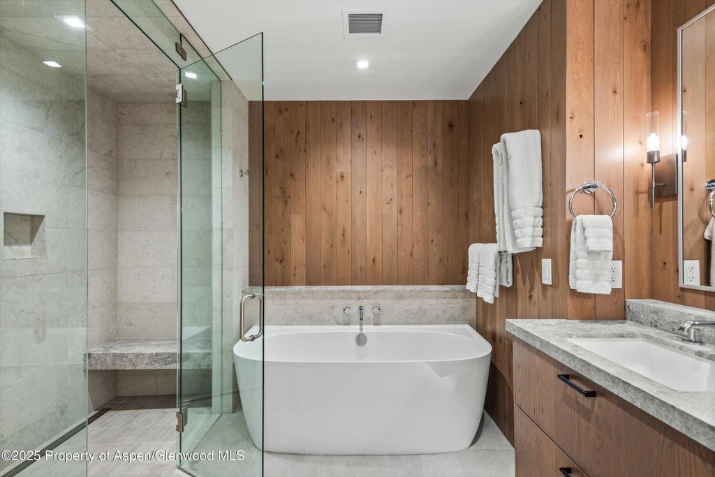 9 of 51 - 180 Wood Road 404, Snowmass Village, CO