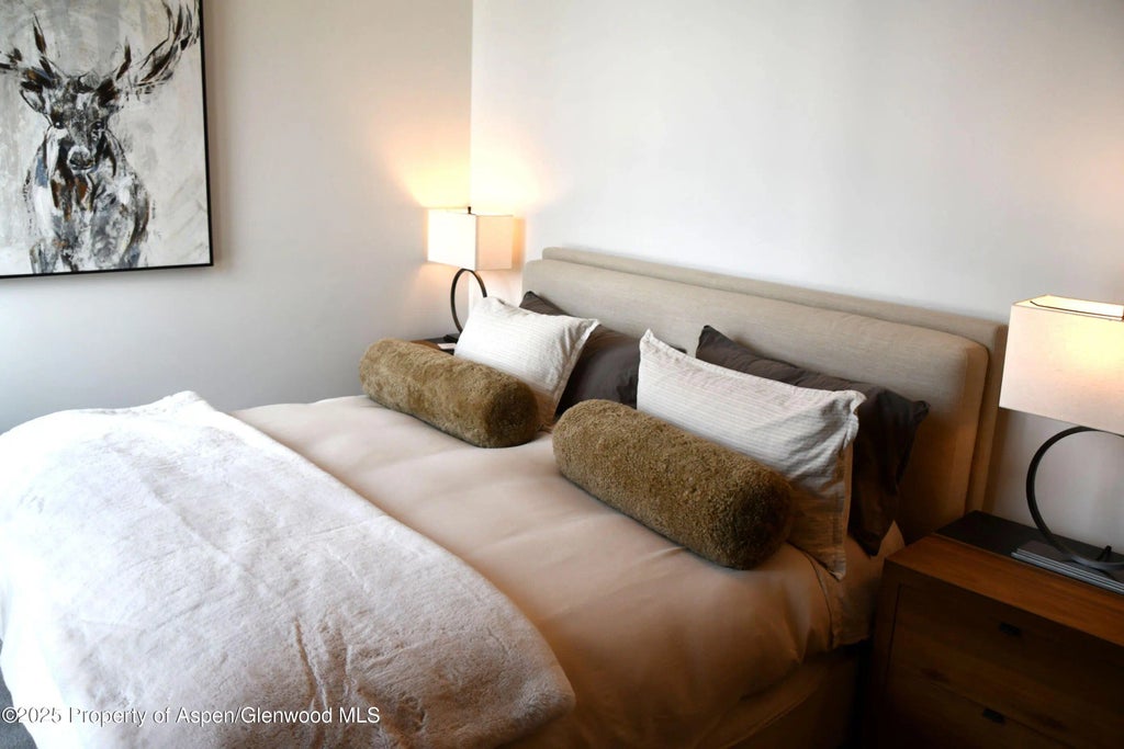 9 of 43 - 180 Wood Road 404, Snowmass Village, CO