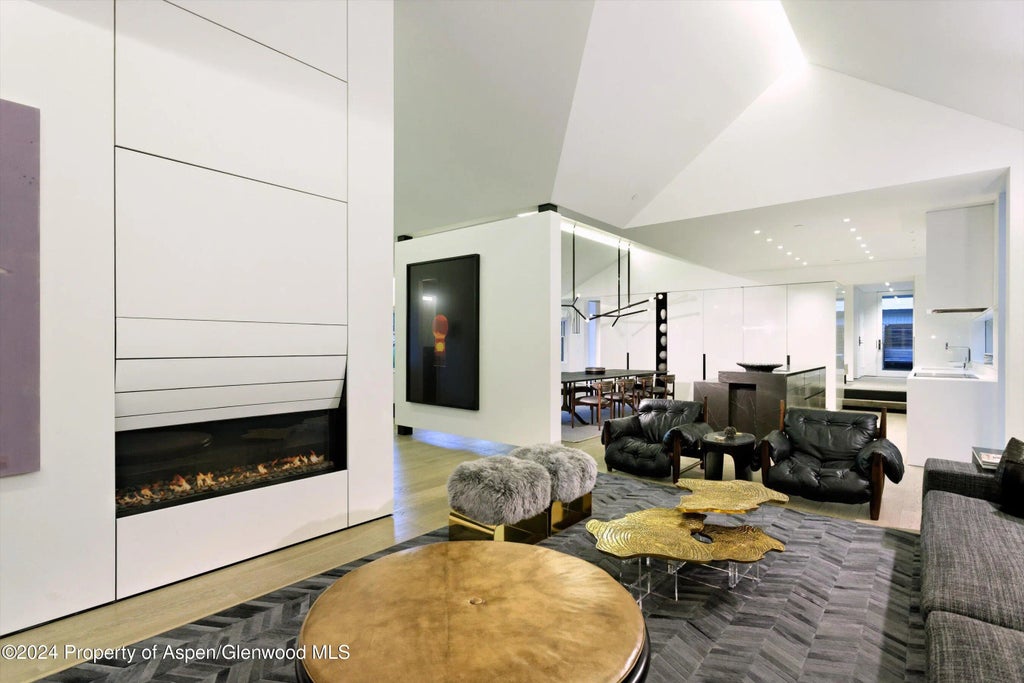 11 of 27 - 605 W Bleeker Street, Aspen, CO