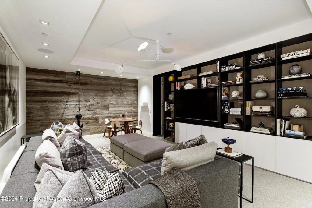 17 of 27 - 605 W Bleeker Street, Aspen, CO