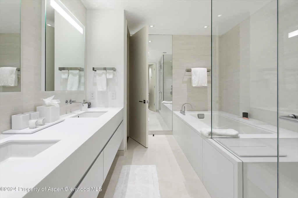 19 of 27 - 605 W Bleeker Street, Aspen, CO
