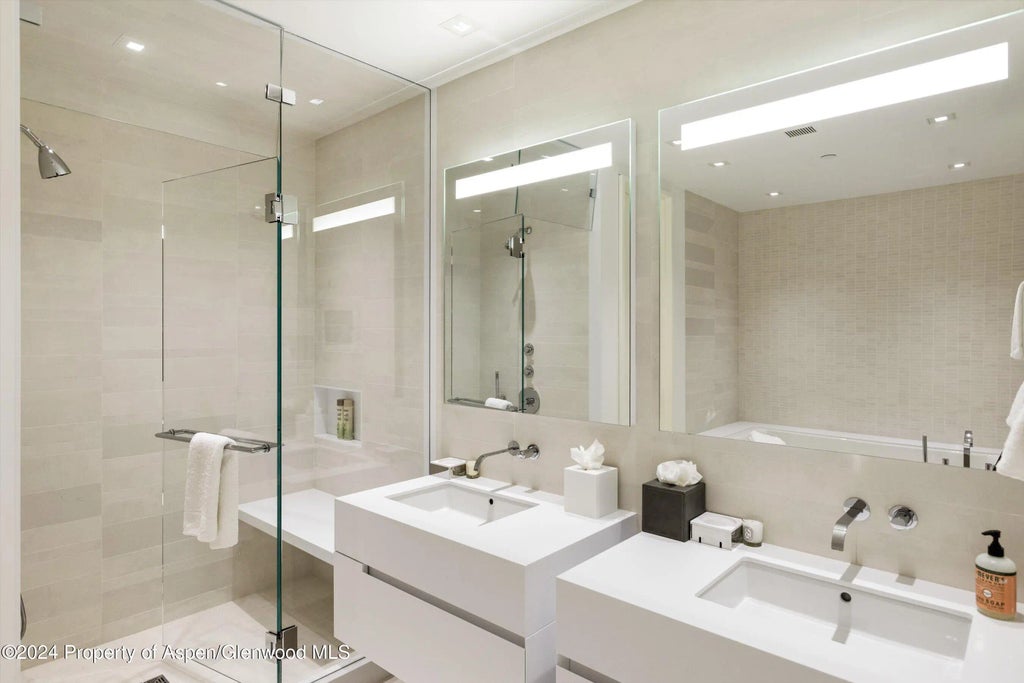 23 of 27 - 605 W Bleeker Street, Aspen, CO