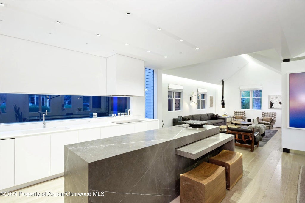 7 of 27 - 605 W Bleeker Street, Aspen, CO