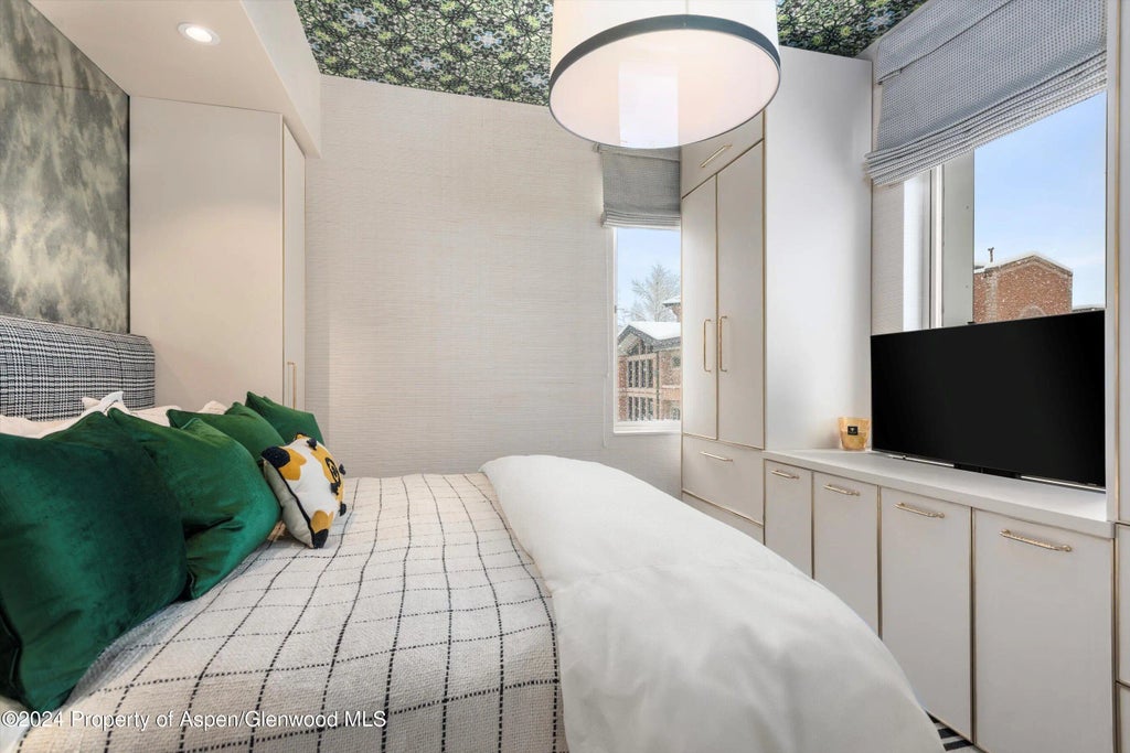 15 of 22 - 434 E Main Street 203, Aspen, CO