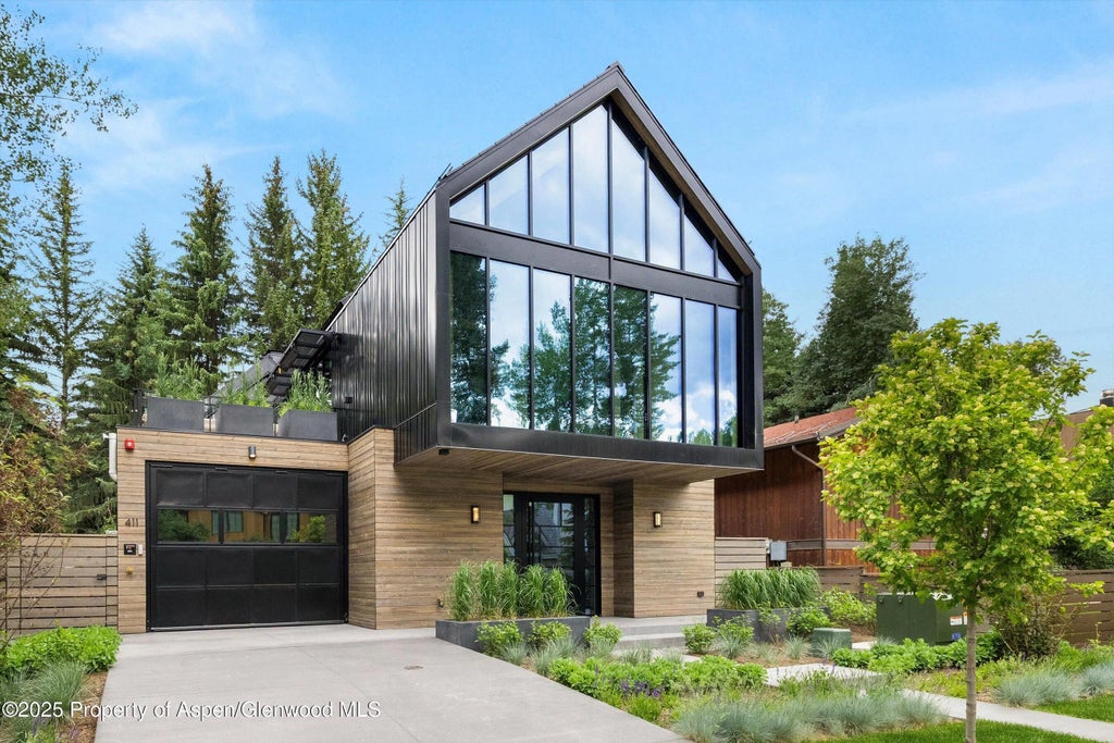 2 of 45 - 411 Pearl Court, Aspen, CO