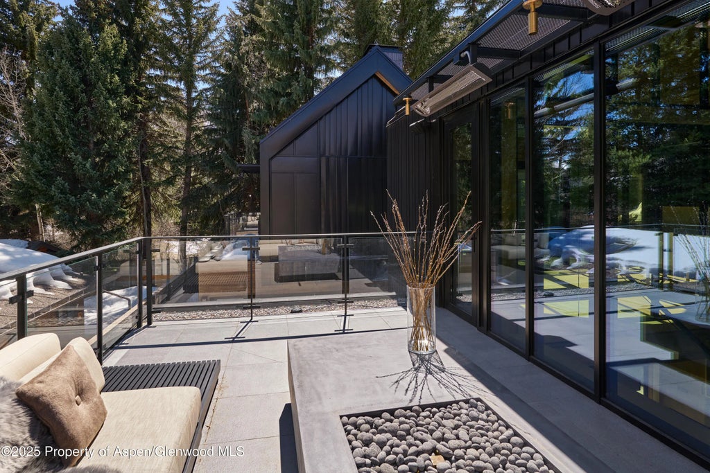 27 of 45 - 411 Pearl Court, Aspen, CO