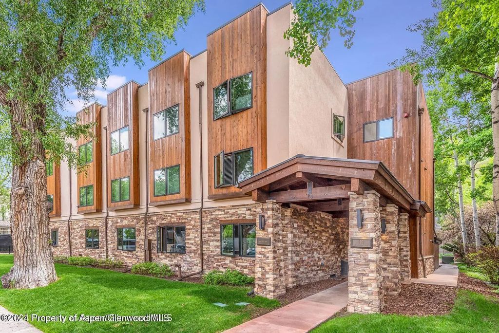 12 of 15 - 119 E Cooper Avenue 26, Aspen, CO