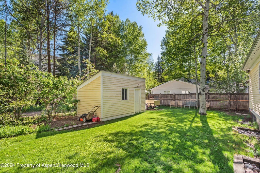 14 of 38 - 406 W Smuggler Street, Aspen, CO