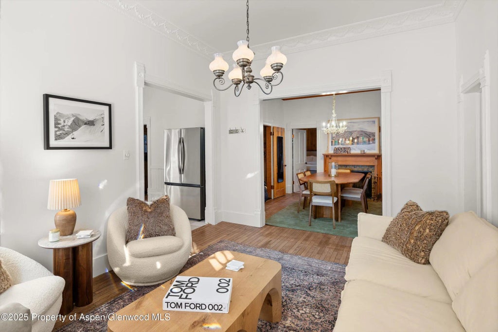 21 of 38 - 406 W Smuggler Street, Aspen, CO