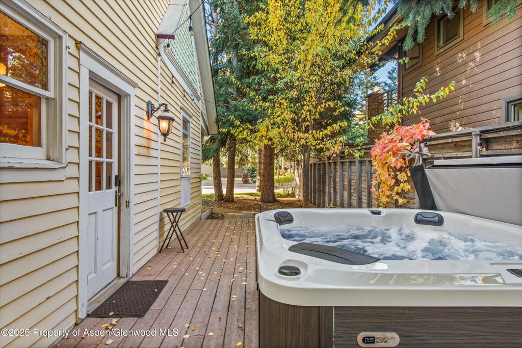 31 of 42 - 406 W Smuggler Street, Aspen, CO