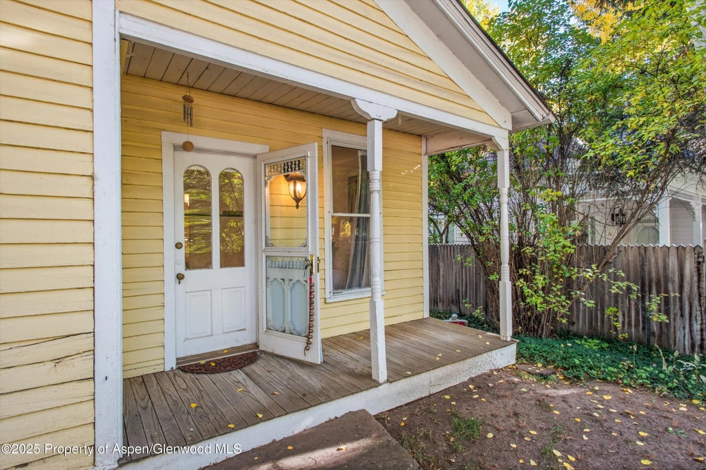 34 of 42 - 406 W Smuggler Street, Aspen, CO