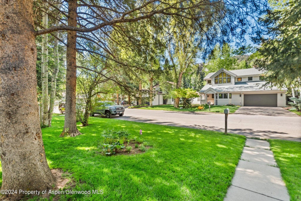 6 of 38 - 406 W Smuggler Street, Aspen, CO