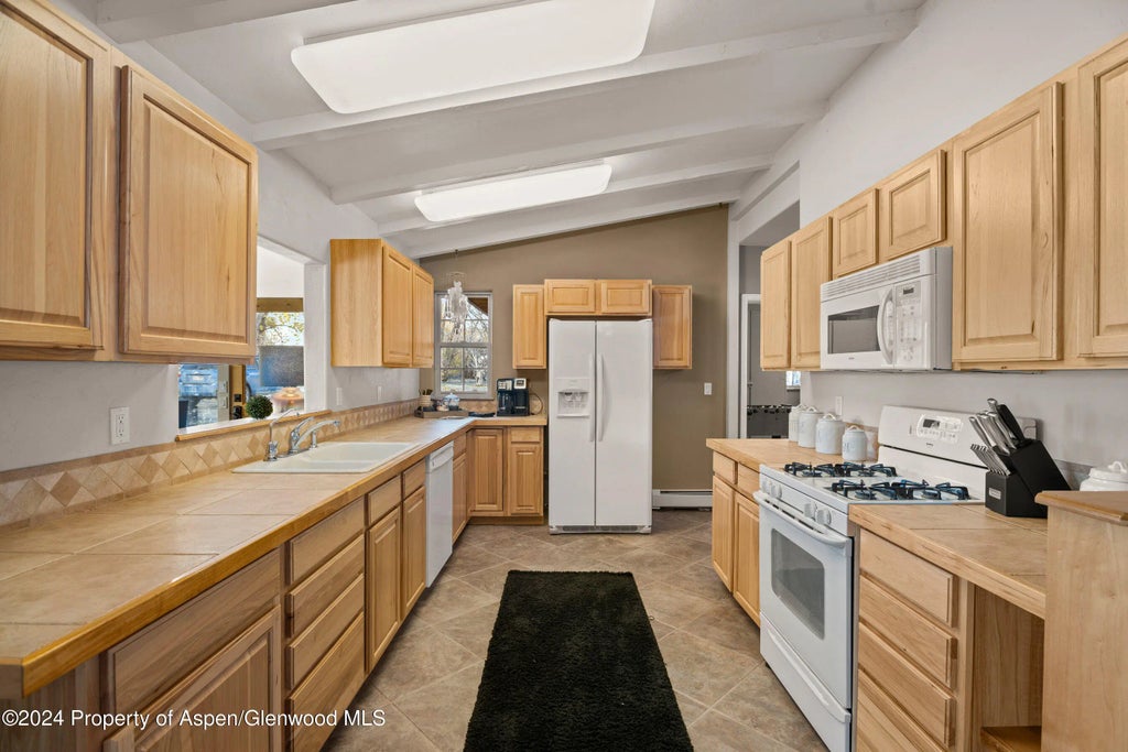 3 of 40 - 31053 Highway 6, Silt, CO