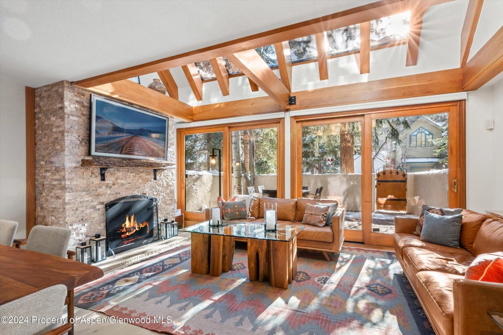 1 of 30 - 326 W Hopkins Avenue, Aspen, CO
