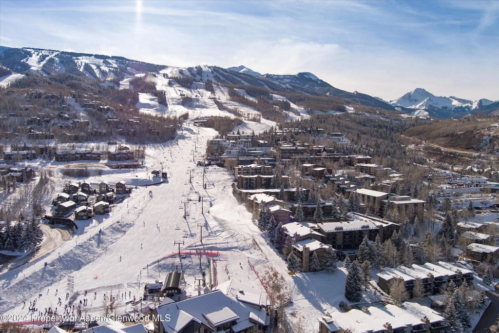 11 of 15 - 96 Snowmass Village Mall #408, Snowmass Village, CO