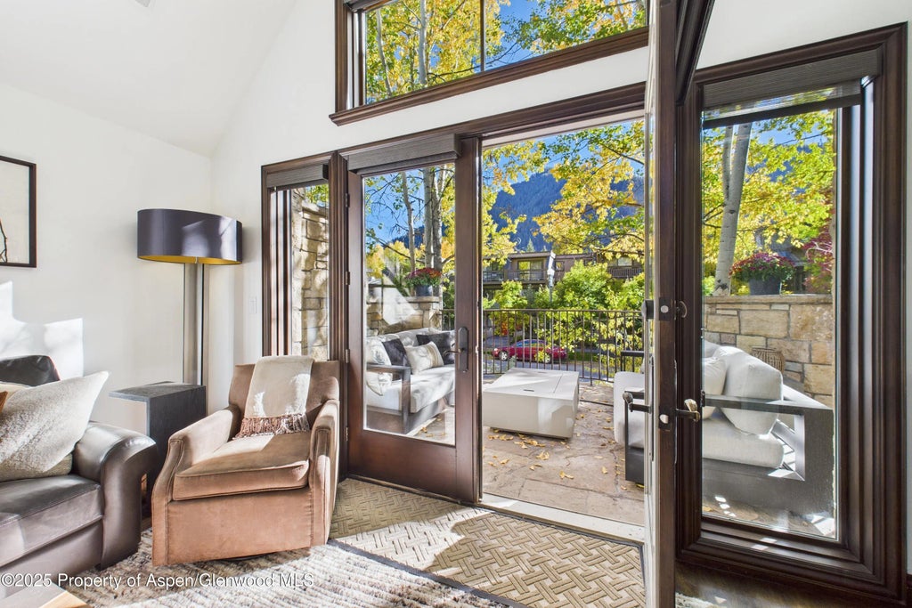 4 of 42 - 910 E Cooper Avenue, Aspen, CO