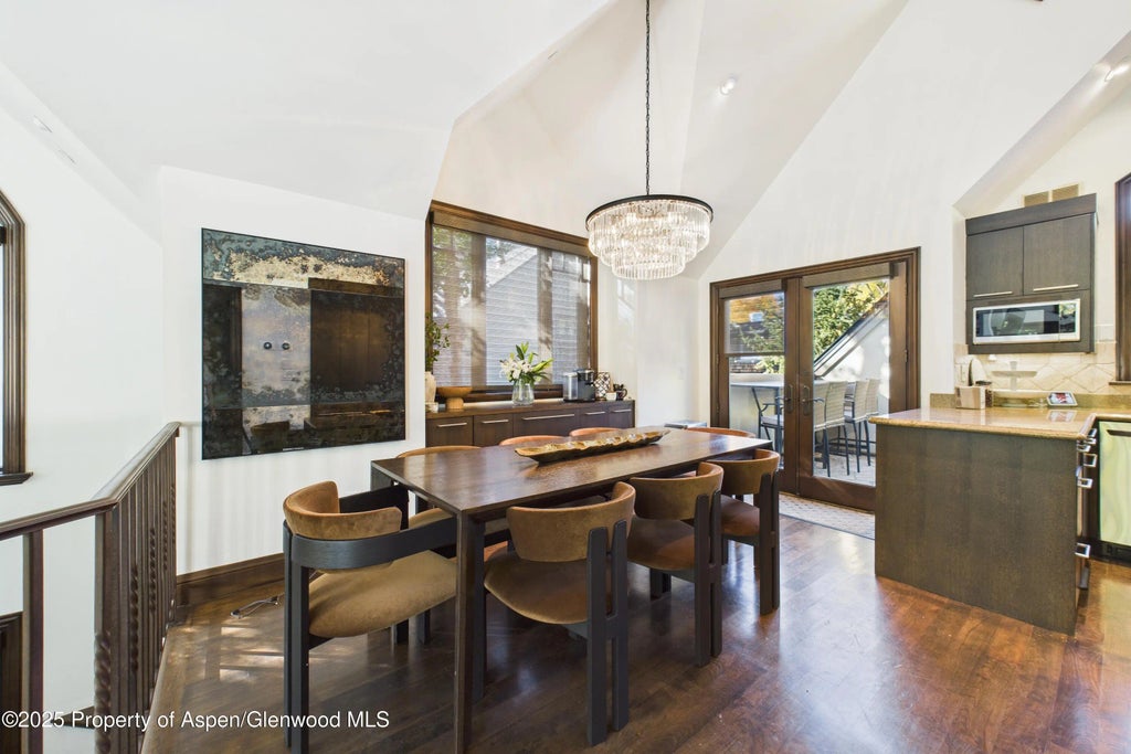 8 of 42 - 910 E Cooper Avenue, Aspen, CO