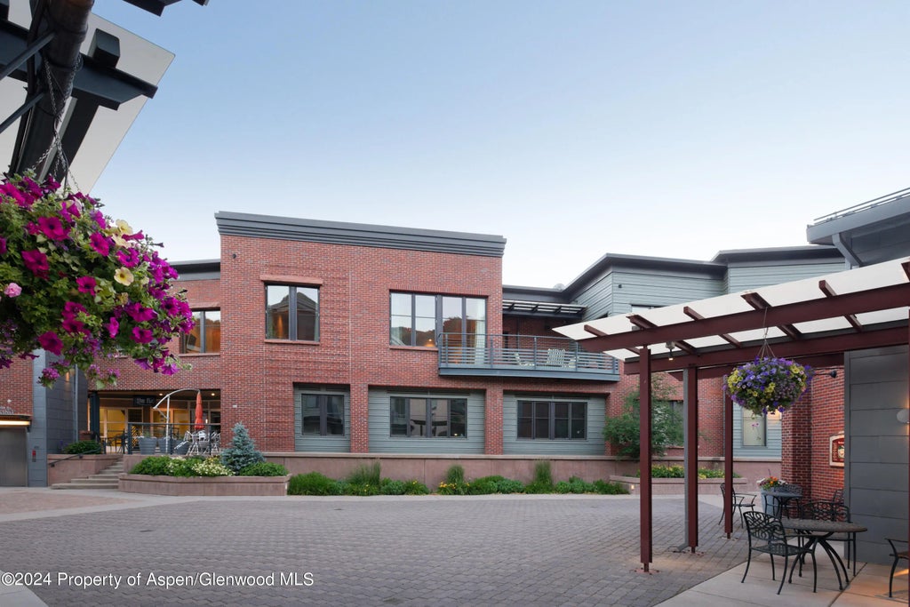 2 of 29 - 501 Rio Grande Place Unit 204, Aspen, CO